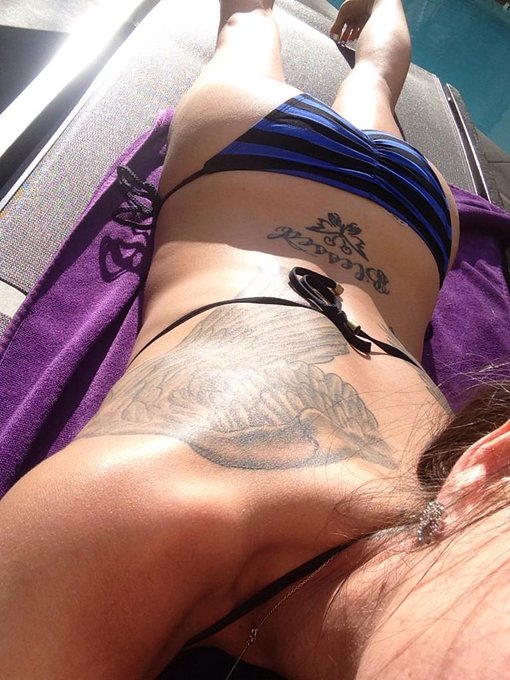 #poolside gettin a base tan for our SEXY trip to conquer #KEYWEST with @FUCKMEBARBIE69 @mistystonexxx<a href="/tag/poolside"class="tags">#poolside</a><a href="/tag/keywest"class="tags"><span>#keywest</span></a>