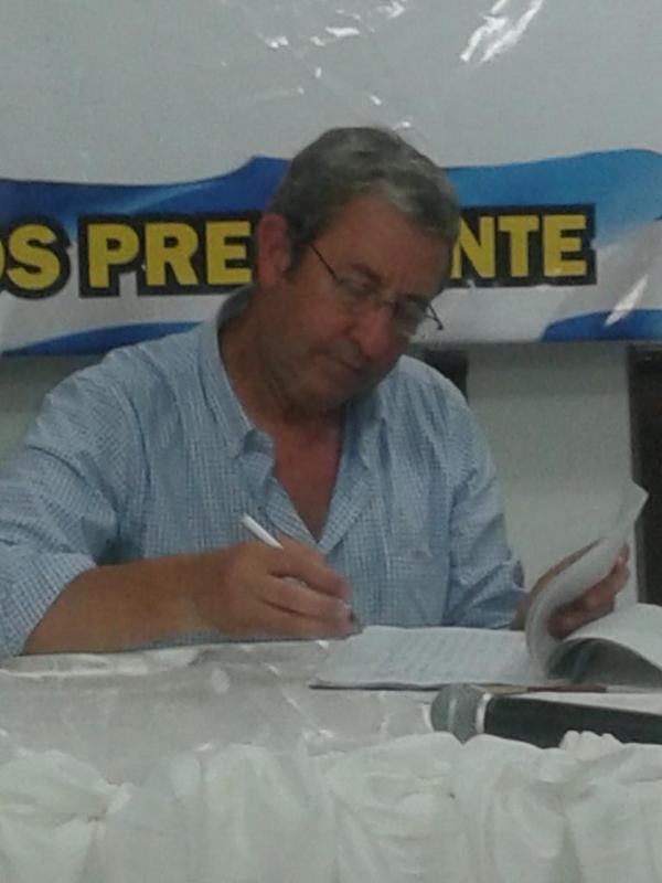 ucrformosa's tweet photo. @juliocobos @juliofirmando el petitorio #NoaDioxitek http://t.co/espzA5vJTP