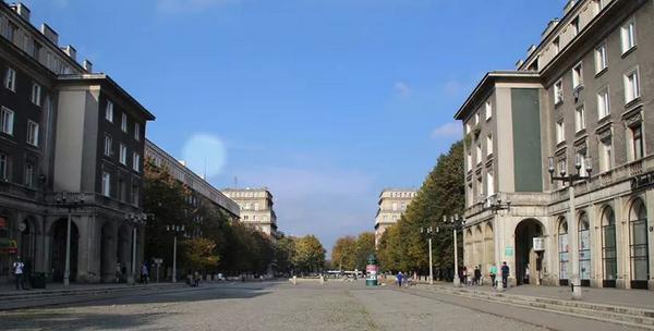 Nowa Huta,POL built in '49 as 'perfect' Communist city(40k+ steelworkers)In '80s trade union started here #Solidarity