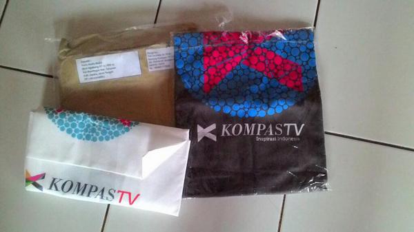 hariskirbao's tweet image. @DoctorsGoWild hadiahnya sudah sampai di rumah. Makasih 😊