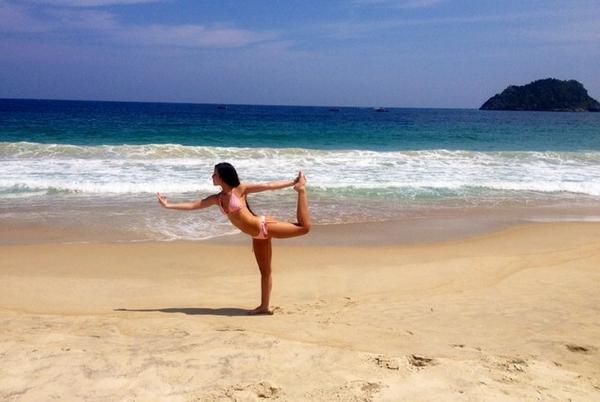 itsbarbsmay's tweet photo. Yoga🌸 http://t.co/zYUnVw3ZFC