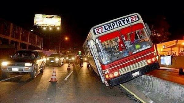 AeroLinea27's tweet photo. Capiatá le ganó a Boca y tiene el único tren bala del país 🚂 http://t.co/B023CmmJny