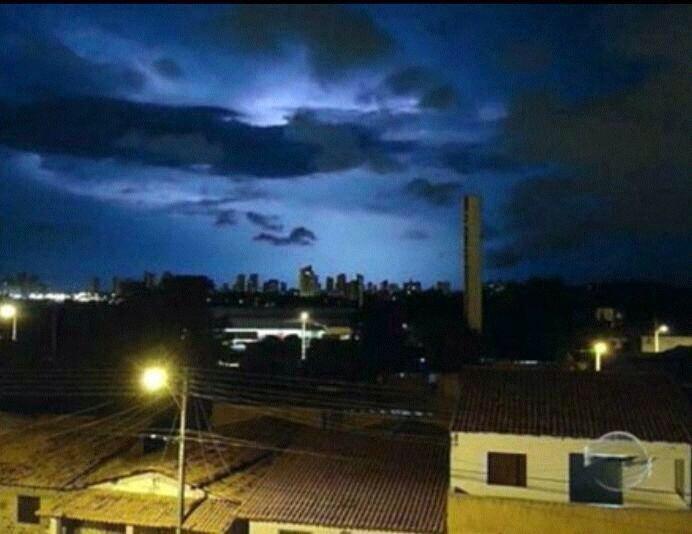 B0CXQ5hIcAEB18B.jpg:large