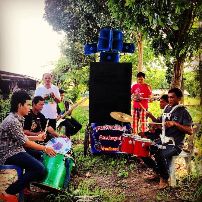 Embedded image permalink