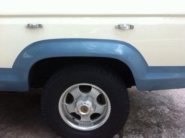 bayos's tweet photo. @TeloVendoGDL Ford Ranger 90. Impecable. 83k millas. 2dueños,la tengo desde hace 13 años. $42mil pesos. Nunca chocada http://t.co/uWEPdgL0vg