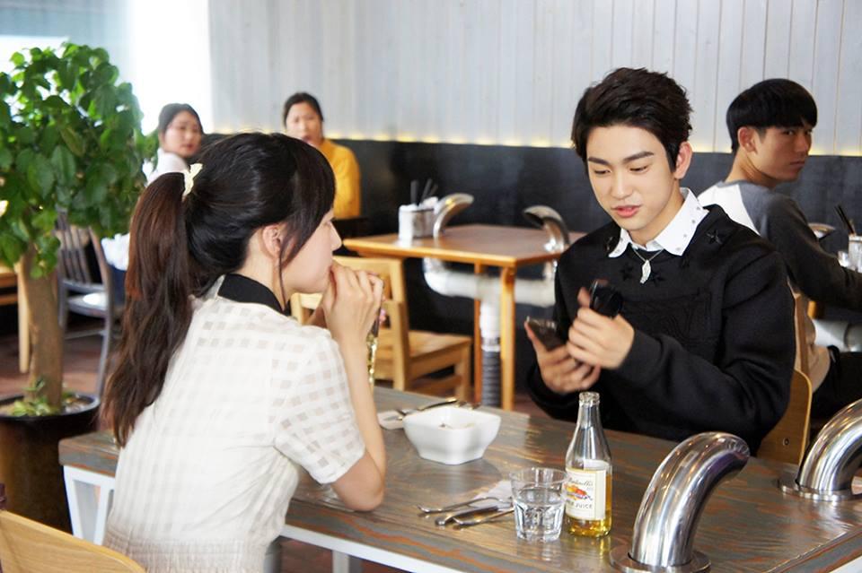 B0CogVzCUAEuz-f.jpg:large