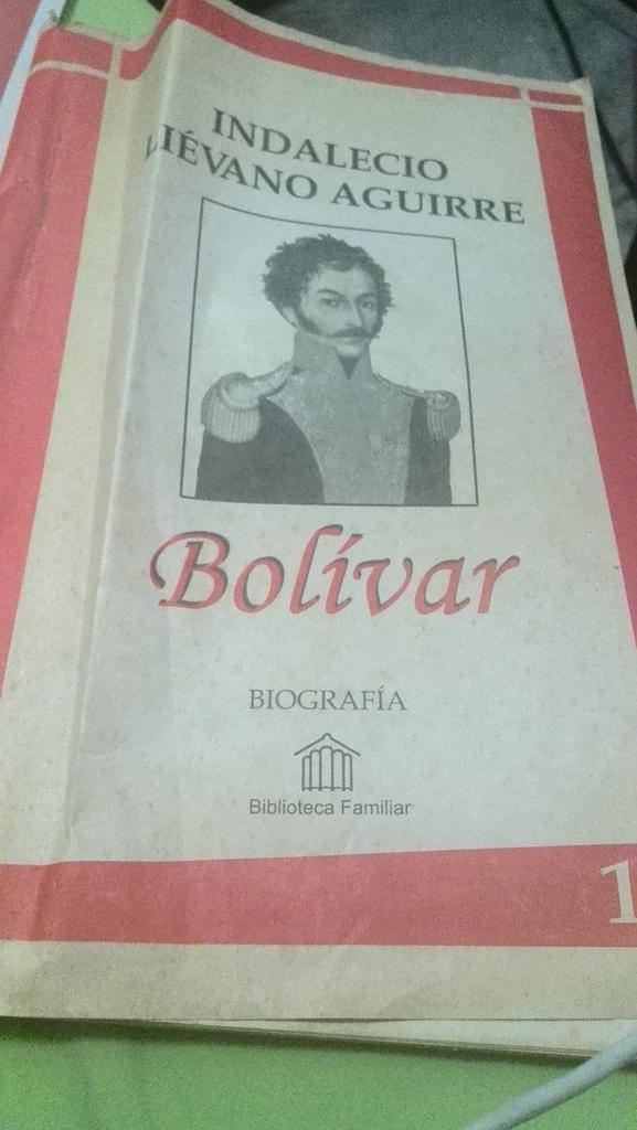 YvanaLara's tweet photo. Veo @ZKVTV pero en comerciales leo :) esto hacemos los "chabestias" leer, estudiar e informarnos! http://t.co/7EtB54ld9i