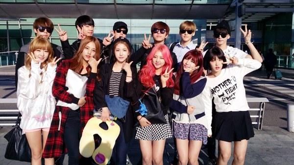 WiKiKPOP's tweet photo. U-Kiss and LaBoum to Depart to Laos and Cambodia for Talent Donation #유키스 #라붐 http://t.co/pttf799ao3 http://t.co/q7wAErBbuz
