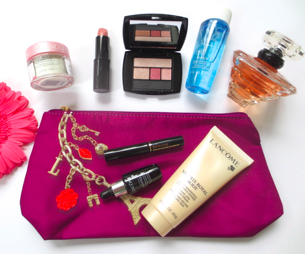 davelackie's tweet photo. Our #lancomegwp #giveaway week continues! RT &amp; follow @davelackie for a chance to win this lovely set! http://t.co/kkSXDOtWMM