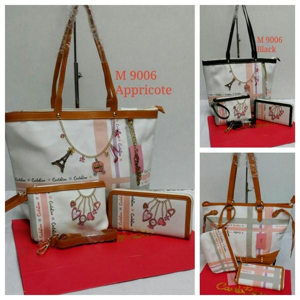 elveera09's tweet photo. Carlo Rino Tote. 💖 💖 💖
Only RM145 + Free Shipping! 
#handbag #handbagmurah #handbagcantik http://t.co/1QiGoJvTHP