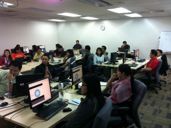 theuimind's tweet photo. Conducted hands-on Axure RP training (60+ participants)  #axurerp #prototyingtool #letsbuildsomethingawesome #infor http://t.co/RhWnXtXse9
