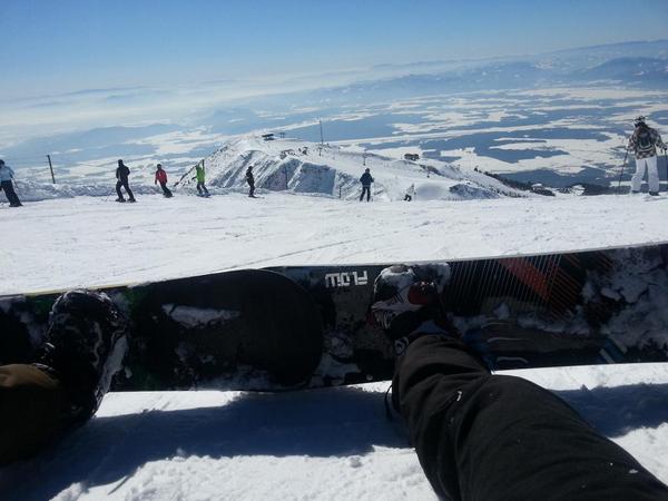 isprani's tweet photo. Life is amazing as soon as you realize the difference between Live and be Alive http://t.co/4FweN9Fuo5