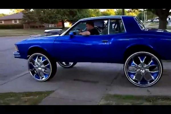 Ash76Ortiz's tweet photo. step ur game up lames..maniac blue is how we do http://t.co/gT1wxdzMci