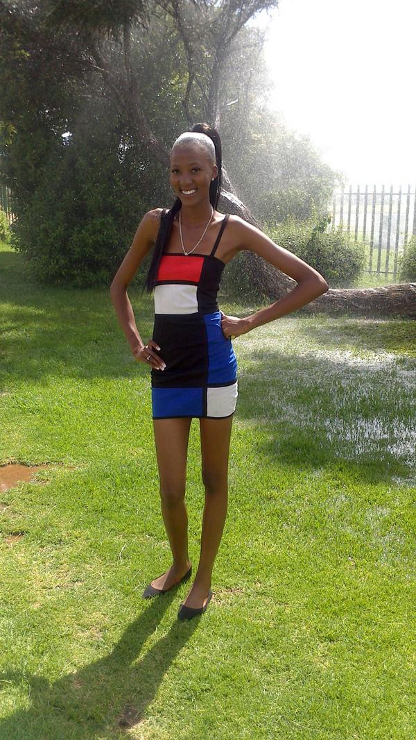 Andza_06's tweet photo. "♥♥♥♥ @NanoShadung: wish everyday was a beautiful day like this #youngal #beauty #smile #green #spring http://t.co/qHv2ENfDBP"