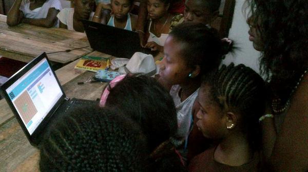 CoderDojo_501's tweet photo. We've enjoyed much ourf first #codingdojo  said the kids #dojopics http://t.co/agfGwhV8QQ