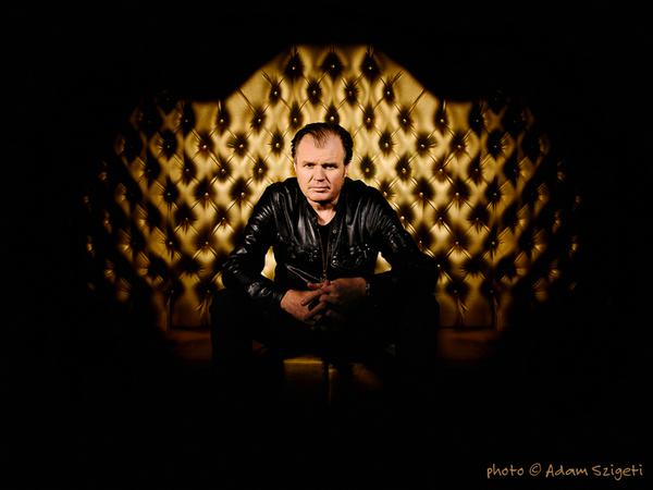 AdamS_potraits's tweet image. Rusty Egan founder of the bands Visage and Rich Kids @DJRustyEgan by @AdamSzigeti at The Cuckoo Club - @TheCuckooClub