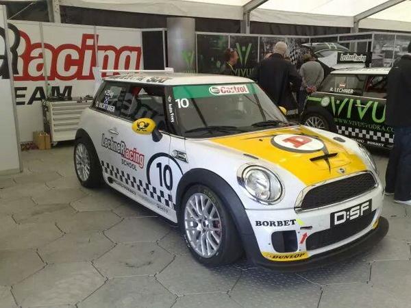 OlyM70's tweet photo. @JustMiniRacing @MINIChallengeUK @chrisknoxracing @ShaneStoney89 @MPoole_Racing http://t.co/Ufp0vY96DN