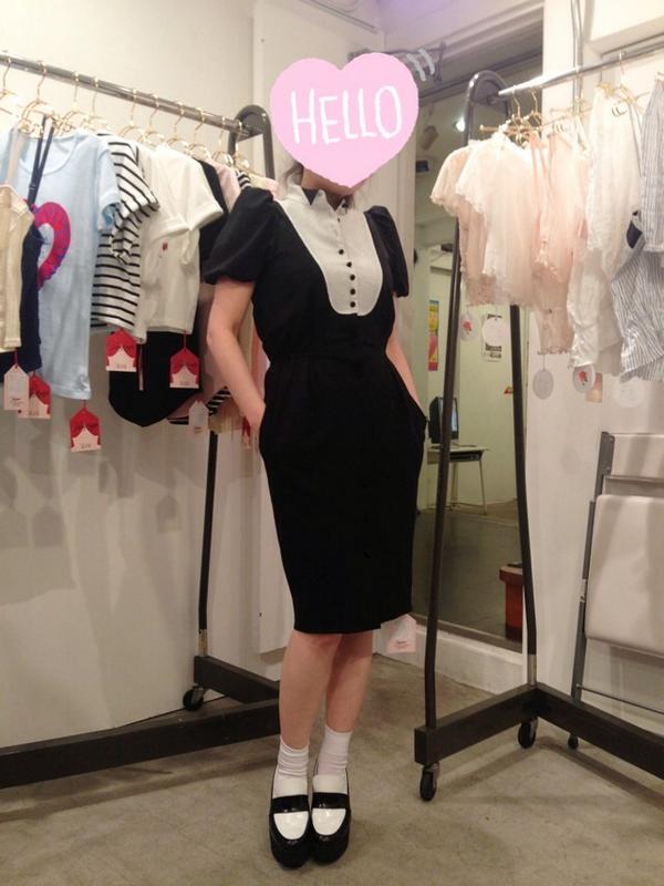 Tiny Sur Twitter M 昨日verybrainの展示会にて 私が1番気に入ったのはこのワンピースでした Celineの靴ともピッタリ 色違いでピンクギンガムとブルーデニムもありました Http T Co 0psxqqtlyw