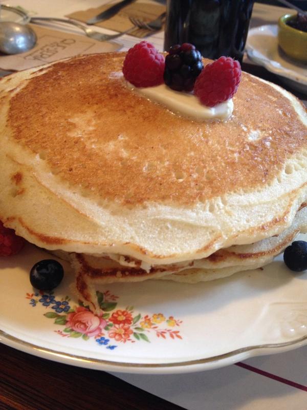 Buenos días #desayunadores mega antojo de <a href="/QueseriaDeMi/">Queseria De Mi</a> 😋😋😋 <a href="/Gastrogram/">Gastrogram!</a> @Gastrobites