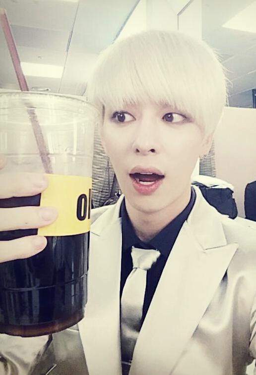 BOYF_DH tweet picture