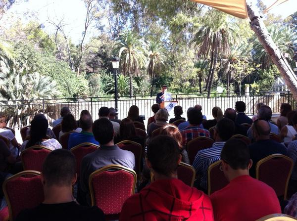 Hablando Miguel Lloret de <a href="/aguadearchena/">Balneario de Archena</a> en #cañaemprendedora @rsinfo_INFO