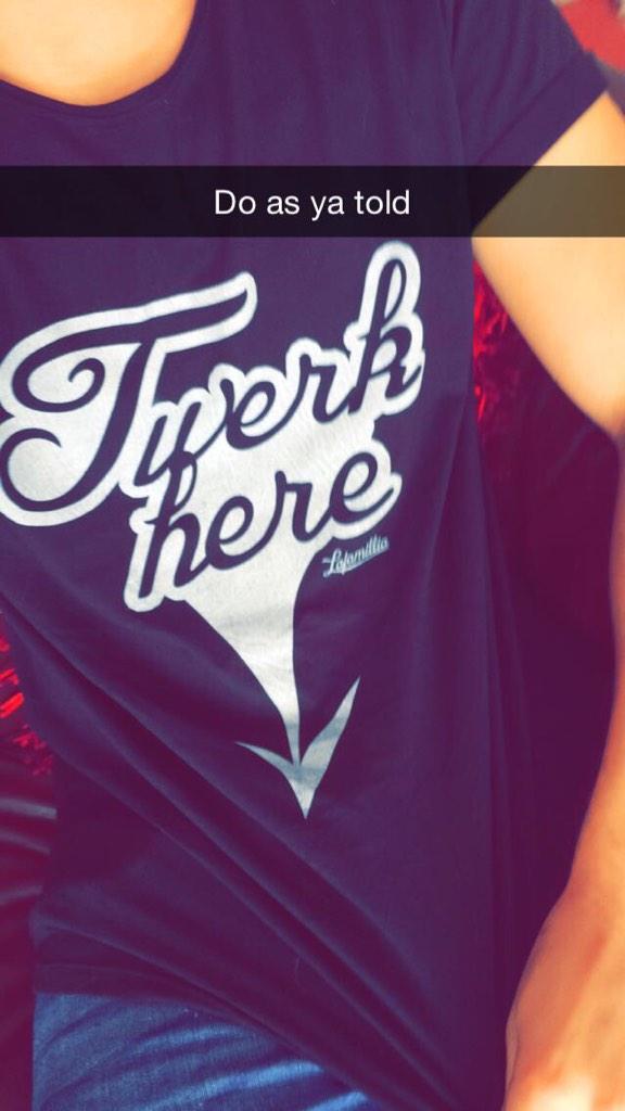 JakeEdwards__'s tweet photo. Massive thanks to @lafamillia_ for my #TwerkHere tee! Get yours at http://t.co/hXzWuZNef4 !! http://t.co/5vTgtvbGU3