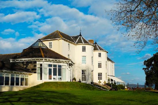 LateRooms's tweet photo. RT &amp; Follow to #WIN a stay in this hotel in the countryside: http://t.co/SCC2RWgboS #FreeStayFriday #Comp Winner @ 4 http://t.co/Fx68ADNB5K