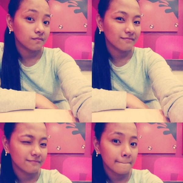 Hana_Len03's tweet photo. GoodEvening 🌙⭐ @Donut 😉😁 #icyChoco 😂😂💛💙💜💚❤ http://t.co/B3qMMcH7sa