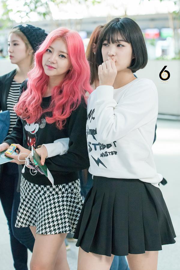 LABOUMfans's tweet photo. [PIC] 141014 #LABOUM Incheon Airport Departure - YulHee and HaeIn

[cr: LABOUM6_COM] http://t.co/JIKgiT7beu