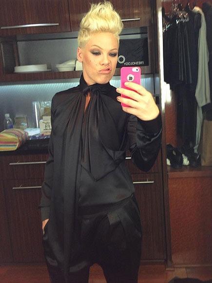 PinkReactions's tweet image. #MyLoveLifeIn3Words This awesome woman