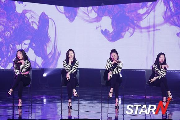 RedVelvetGlobal's tweet photo. [NEWS PHOTO] 141016 레드벨벳 Red Velvet #BeNatural @ Mnet 엠카운트다운 Mcountdown [4P]

cr. 스타엔 (Star N) http://t.co/gzuQhsoY8D