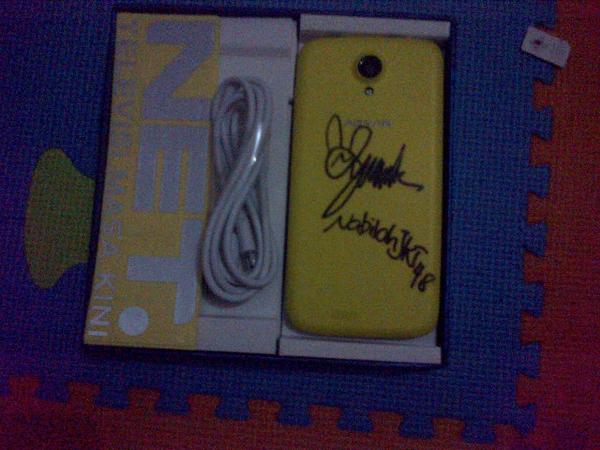 riyanemond's tweet photo. Terimakasih @netmediatama @advan_id @IniTalkShow hadiah baru datang setelah ku nanti nanti :-) http://t.co/ufgCKaXOQw
