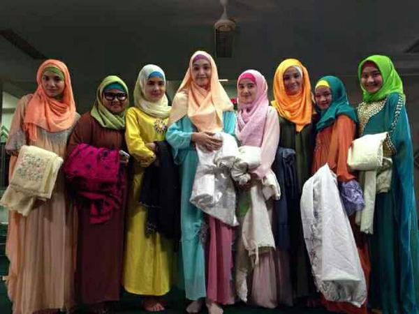Series "Jilbab In Love" Segera <a href="/OfficialRCTI/">RCTI</a>  wif <a href="/syifaasavr/">Cisomang Project</a> ,,#AnnaKarinaGilbert .. <a href="/sinemart_ph/">Sinemart Indonesia</a>  cc <a href="/RobbyBiem/">R A F</a>