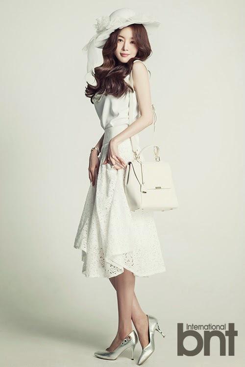 nourhyuk's tweet photo. هالمجله يعرفون شلون يبرزون جمال سيكريت ❤❤❤❤ http://t.co/oaraaeV4s8