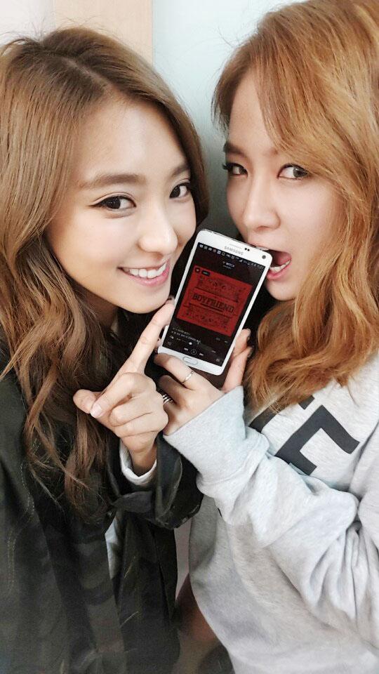 "<a href="/sistarsistar/">sistar</a>: [소유] 우리 보이프렌드 대박나쟈~~!! 스트리밍 고고!! "
