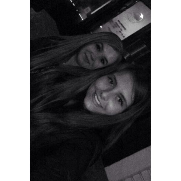 TweetKatjaaX's tweet photo. ❤️❤️❤️ @Chayennetjee http://t.co/lxiIBCqJFJ