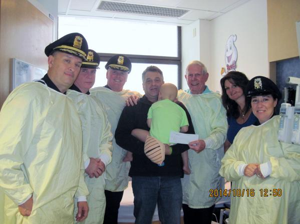 CopsForKids1's tweet photo. On 10-16-14,CFKWC &amp; Tewksbury,PD $5000 donation- family 3 yr old Dylan Bergeron, brain cancer. At Children's Hosp. http://t.co/Ihy7qLTO5z