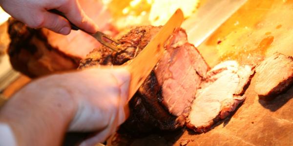 TheKitchenRest's tweet image. We still have tables left for our Carvery this Sunday at 3pm. Give us a call to book before they go, 01562777535 :-)