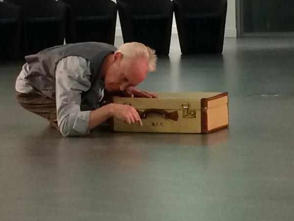 hamishwalker's tweet photo. Moving and bewitching dance movement to electrifying sound @RGULibrary #thewitchinghourrgu @danceaberdeen http://t.co/6IuJCUMssU