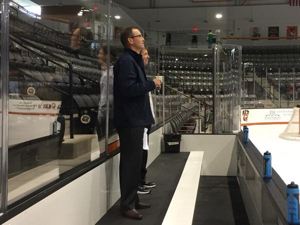 RITMHKY's tweet image. We have a special guest on campus, Stanley Cup Champion Coach Dan Bylsma, formerly with the @penguins. #RITNews