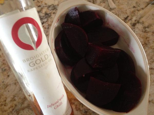 broightergold's tweet photo. It's that time of year! #comfortfood #beetroot with #chilliinfused #liquidgold :-) http://t.co/vVnPdRzNHT