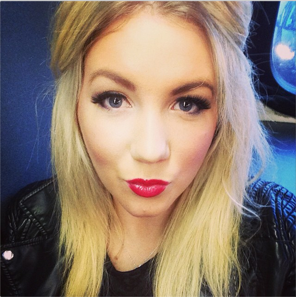 Miss_Selfie's tweet photo. Beautiful #selfie from @xXxBlueyeSxXx #missselfie http://t.co/TjxmJfxqFZ
