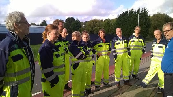 leerKRACHTmpi's tweet photo. Samen werken aan veiligheid op school: medewerkers van @csmprinsesirene hebben training #brandpreventie en #EHBO. http://t.co/O1wt0fExtI