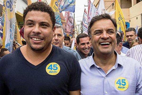 FMouraBrasil's tweet photo. TCE desmente Dilma. Ronaldo (@Ronaldo) sai em defesa de Aécio: "Vão sumir todas as calúnias": http://t.co/fh7aXx04TC http://t.co/lT0gxHcENa