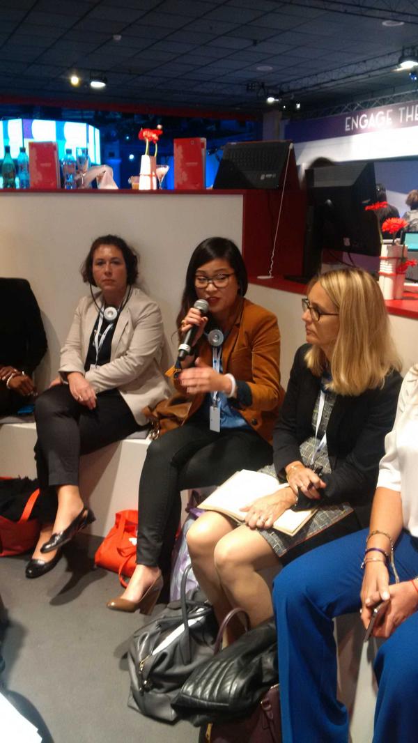 lenovofr's tweet photo. La génération Y A aussi la parole chez #Lenovo ! #WF14 #LenovoWF14 #connectinghub @Womens_Forum http://t.co/2UMjSe8vD8