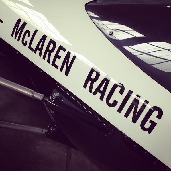 BicesterH's tweet photo. Spotted in and around Bicester Heritage today @Historit #RobertGloverLtd #KingsburyRacing @McLarenAuto @BentleyMotors http://t.co/Dr9Jk4VboS