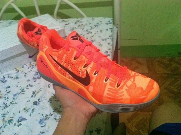 kevinoski's tweet photo. Finally! I got you Kobe 9 ❤😍😊 #PeachCream #BrightMango http://t.co/s1ULsFRIFA