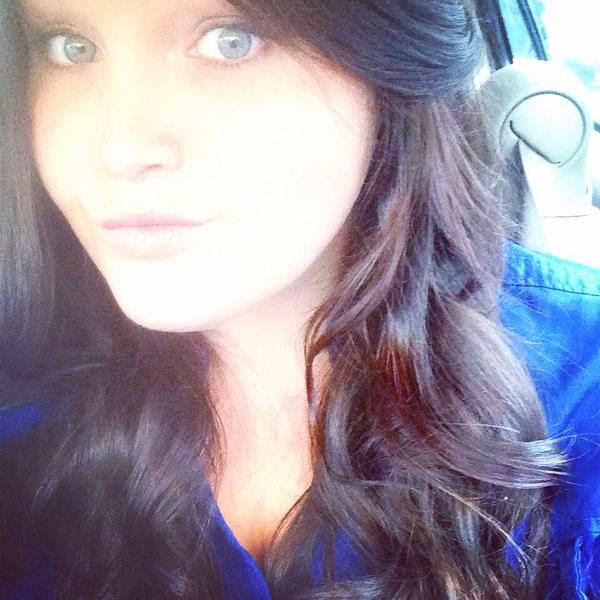 msmiabb's tweet photo. 💇 Hair did 💁 http://t.co/FkP2ooxhSd