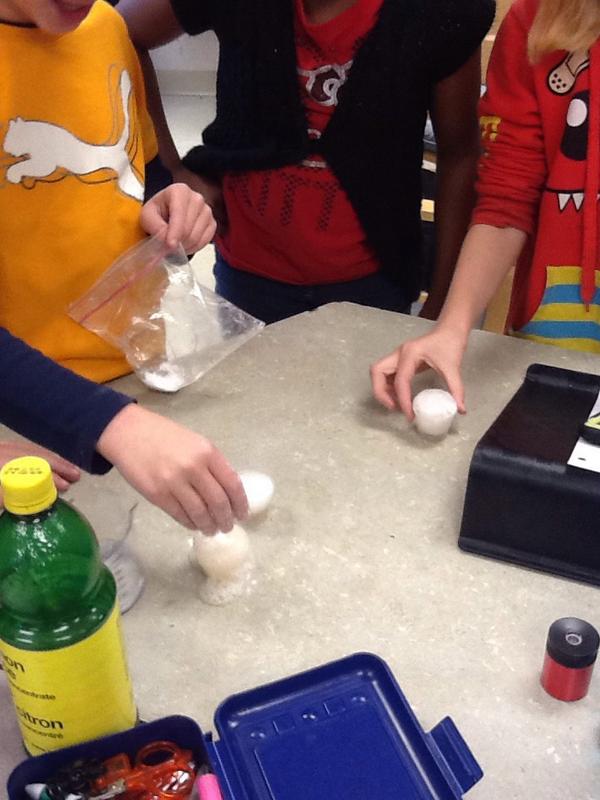 What kind of reaction occurs when making different mixtures? #psd70gcms #scienceexperiments