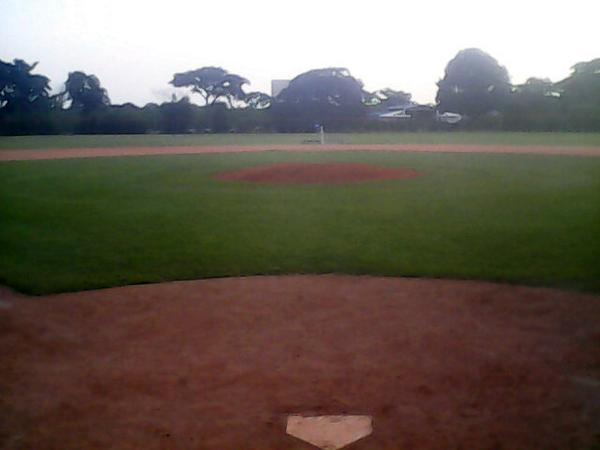FrankBaezP's tweet photo. Practica! Complejo de los Mets! http://t.co/6DcDhvv33G